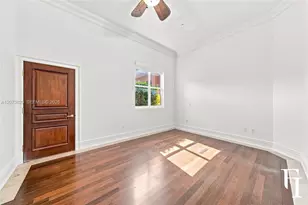 60 Edgewater Dr, Coral Gables, FL 33133 - Photo 13