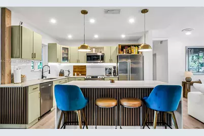 10627 NE 11th Ave, Miami Shores, FL 33138 - Photo 3