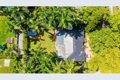 10627 NE 11th Ave, Miami Shores, FL 33138 - Photo 55