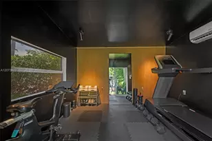 10627 NE 11th Ave, Miami Shores, FL 33138 - Photo 47