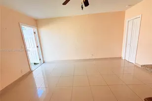 326 NE 6th St, Hallandale Beach, FL 33009 - Photo 1