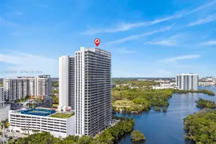 16385 Biscayne Blvd, North Miami Beach, FL 33160 - Photo 29