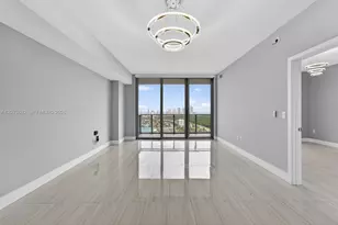 16385 Biscayne Blvd, North Miami Beach, FL 33160 - Photo 5