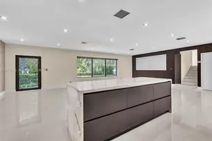 7920 SW 132nd St, Pinecrest, FL 33156 - Photo 9