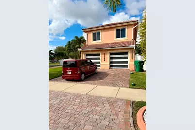 23706 SW 108th Pl, Homestead, FL 33032 - Photo 1