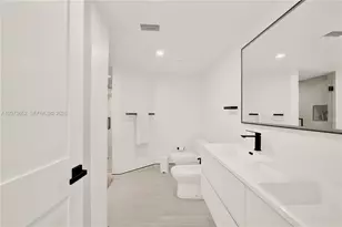 5757 Collins Ave, Miami Beach, FL 33140 - Photo 13