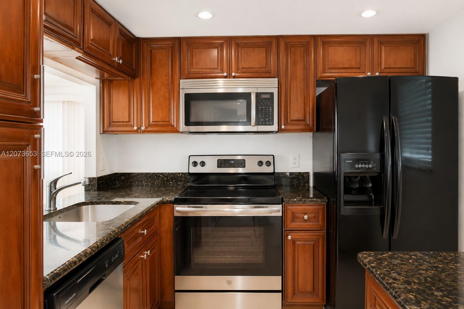 9230 Lagoon Pl #411 - 9230 Lagoon Pl #411, Davie, FL 33324 Luxury Property | Jose Angel Pina