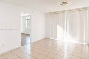 9230 Lagoon Pl, Davie, FL 33324 - Photo 7