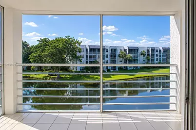 9230 Lagoon Pl #411, Davie, FL 33324 - Photo 15