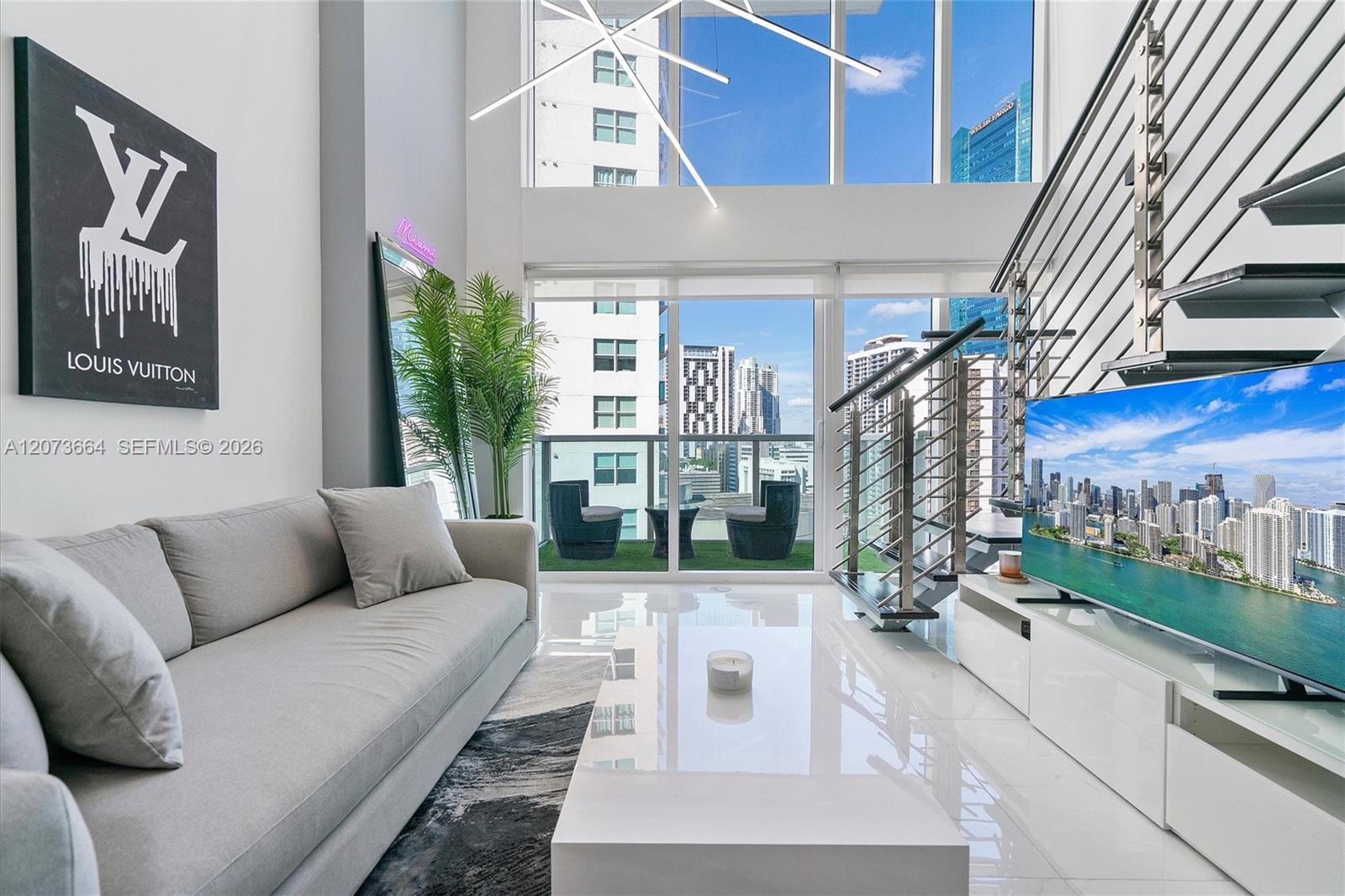 41 SE 5th St #1111 - 41 SE 5th St #1111, Miami, FL 33131 Luxury Property | Jose Angel Pina