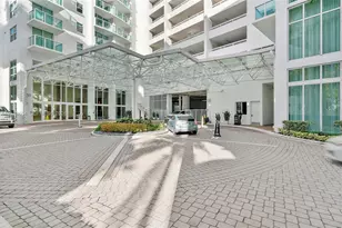41 SE 5th St, Miami, FL 33131 - Photo 45