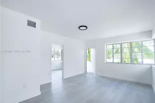 423 NE 71st St, Miami, FL 33138 - Photo 5