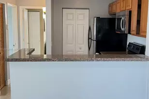 12166 St.Andrews Pl, Miramar, FL 33025 - Photo 23