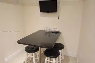 3200 Collins Ave, Miami Beach, FL 33140 - Photo 7