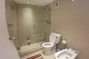 3200 Collins Ave, Miami Beach, FL 33140 - Photo 13