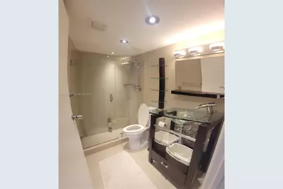3200 Collins Ave #9-1, Miami Beach, FL 33140 - Photo 17