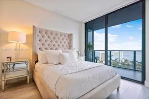 121 NE 34th St, Miami, FL 33137 - Photo 21