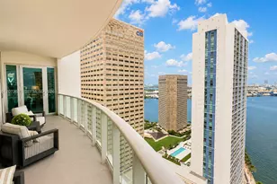 300 S Biscayne Blvd, Miami, FL 33131 - Photo 3