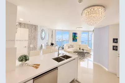300 S Biscayne Blvd #T-2910, Miami, FL 33131 - Photo 9