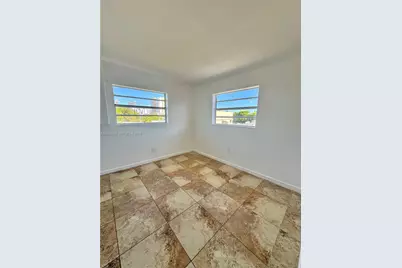 1020 SW 7 Th #9, Miami, FL 33130 - Photo 7