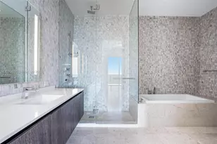 88 SW 7th St, Miami, FL 33130 - Photo 19