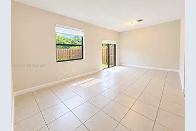 24480 SW 119th Pl #24480, Homestead, FL 33032 - Photo 5
