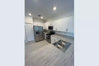 24480 SW 119th Pl #24480, Homestead, FL 33032 - Photo 9