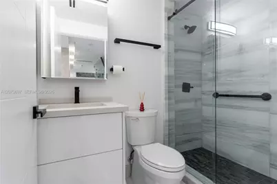 5601 N Ocean Dr, Hollywood, FL 33019 - Photo 21