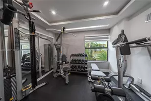 5601 N Ocean Dr, Hollywood, FL 33019 - Photo 25