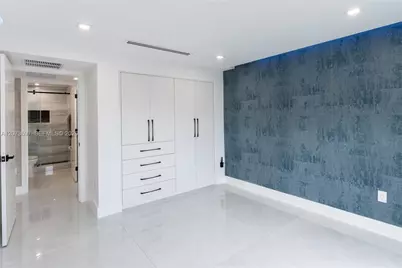 5601 N Ocean Dr, Hollywood, FL 33019 - Photo 33