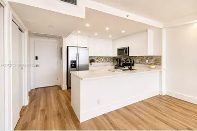 5601 Collins Ave #1009, Miami Beach, FL 33140 - Photo 29