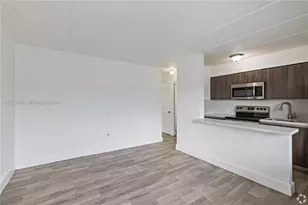 734 NW 80th St, Miami, FL 33150 - Photo 5