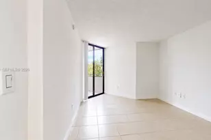 8215 SW 152nd Ave, Miami, FL 33193 - Photo 9