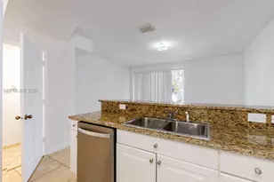 2929 SE 2nd St, Homestead, FL 33033 - Photo 5