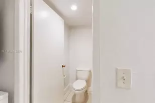 8275 SW 152nd Ave, Miami, FL 33193 - Photo 7