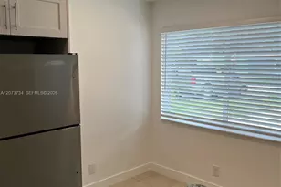330 NE 7th St, Pompano Beach, FL 33060 - Photo 3