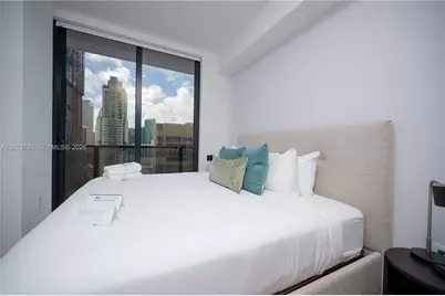 398 NE 5th St #2517, Miami, FL 33132 - Photo 11