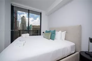 398 NE 5th St, Miami, FL 33132 - Photo 11