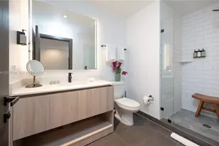398 NE 5th St, Miami, FL 33132 - Photo 13