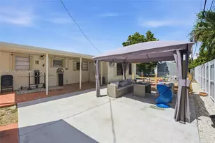 681 W 55th Pl, Hialeah, FL 33012 - Photo 23