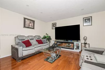 5300 Washington St #E209, Hollywood, FL 33021 - Photo 11