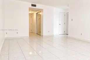 724 NE 4th St, Hallandale Beach, FL 33009 - Photo 9