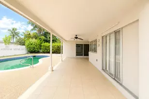 1060 N Douglas Rd, Pembroke Pines, FL 33024 - Photo 23