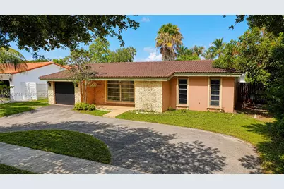 1060 N Douglas Rd, Pembroke Pines, FL 33024 - Photo 1