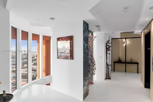 300 South Pointe Dr, Miami Beach, FL 33139 - Photo 9