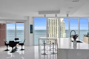 300 South Pointe Dr, Miami Beach, FL 33139 - Photo 7