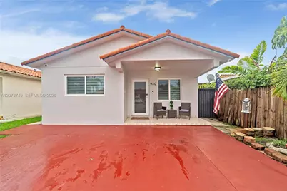 980 W 43rd Pl, Hialeah, FL 33012 - Photo 1