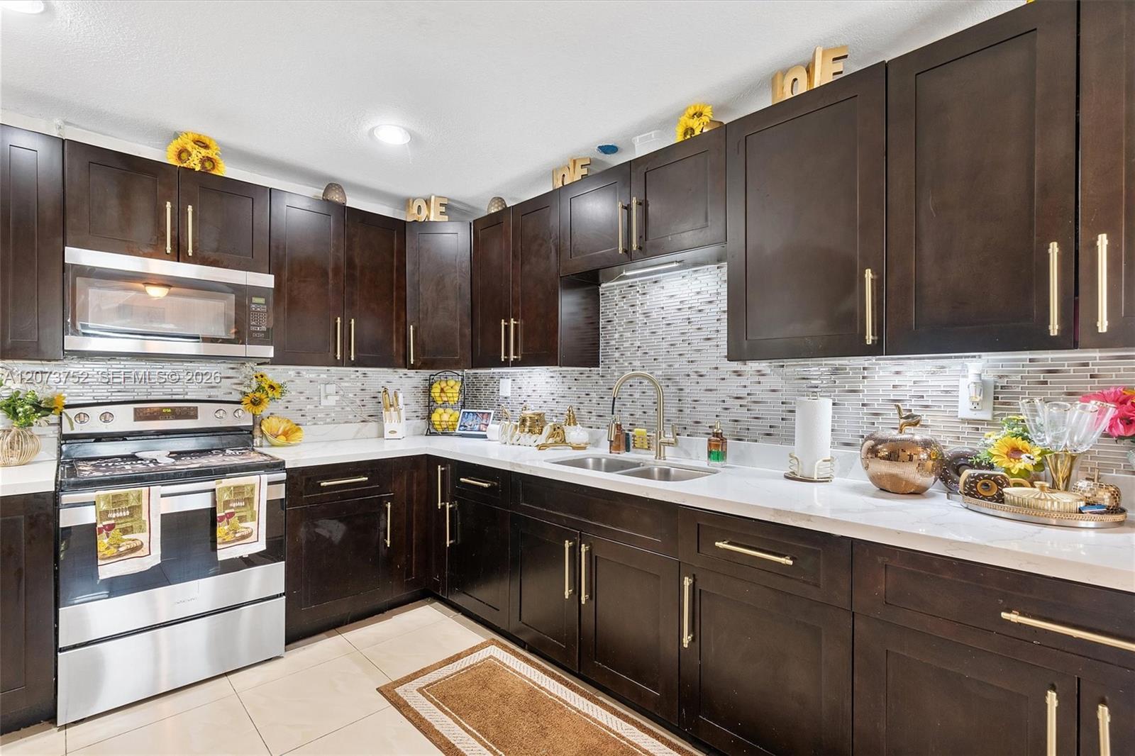 8544 Sheraton Dr - 8544 Sheraton Dr, Miramar, FL 33025 Luxury Property | Jose Angel Pina