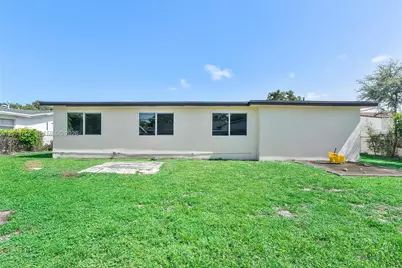 8544 Sheraton Dr, Miramar, FL 33025 - Photo 15