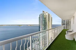 1200 Brickell Bay Dr, Miami, FL 33131 - Photo 21